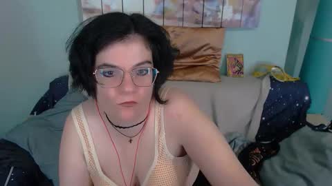 Everly online show from 12, 11, 2025