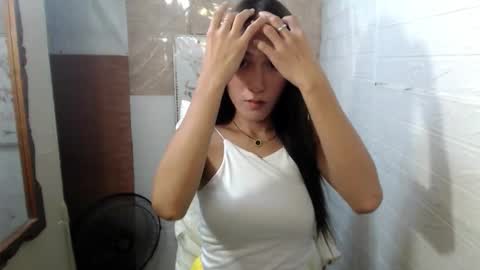 Snapshot of eves_candy chatting on 11, 10, 2025 Chloe mae online show from 11, 10, 2025