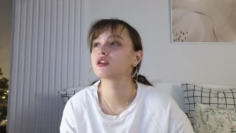 Snapshot of evi_woow chatting on 18, 12, 2024 evi_woow online show from 18, 12, 2024