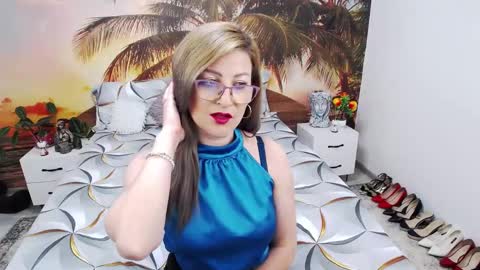 Evia online show from 1, 2, 2025