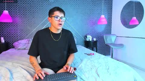 Evie  Denm online show from 20, 2, 2026