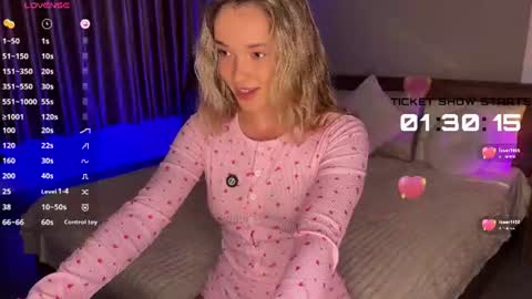 Snapshot of evielina chatting on 25, 7, 2026 evielina online show from 25, 7, 2026