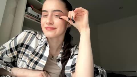 Chloe online show from 13, 5, 2026
