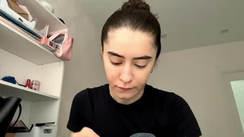 Chloe online show from 19, 5, 2026