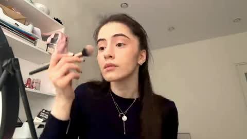 Chloe online show from 21, 5, 2026