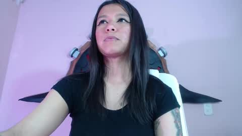Snapshot of evybubbles_ chatting on 21, 9, 2025 Im Evy online show from 21, 9, 2025