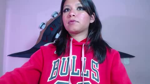 Im Evy online show from 23, 11, 2025