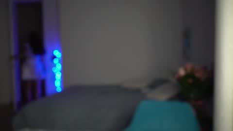 ewelynscott online show from 19, 11, 2025