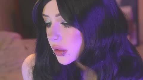 Alyson online show from 11, 11, 2025