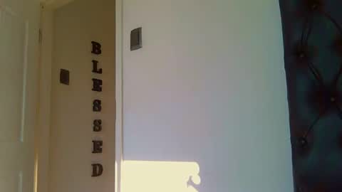 courtney online show from 11, 4, 2026