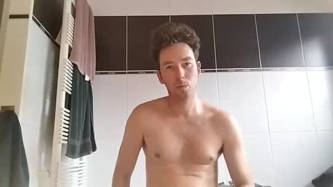 Excuteboy online show from 20, 2, 2026