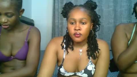 Snapshot of exotic_cutiee chatting on 20, 4, 2026 exotic_cutiee online show from 20, 4, 2026