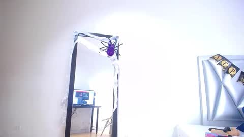 Snapshot of exotic_karmella chatting on 27, 10, 2025 exotic_karmella online show from 27, 10, 2025