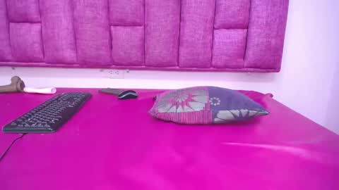 Snapshot of exoticdollxxx chatting on 12, 1, 2025 ExoticDollXXX online show from 12, 1, 2025