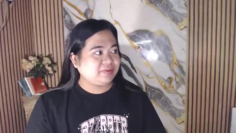 SHANTAL MARIE online show from 8, 4, 2026