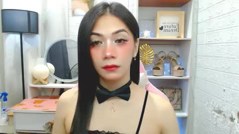 exotictssavie online show from 4, 11, 2025