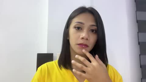 Snapshot of exotictssavie chatting on 27, 4, 2026 exotictssavie online show from 27, 4, 2026