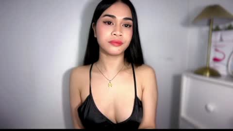 Snapshot of expensivets_chloe chatting on 11, 7, 2026 chloee online show from 11, 7, 2026