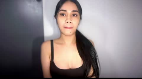 Snapshot of expensivets_chloe chatting on 17, 7, 2026 chloee online show from 17, 7, 2026