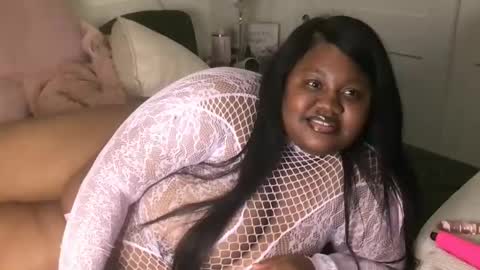 Miss Kitty online show from 7, 11, 2025