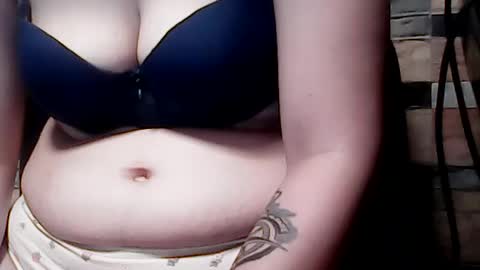 Snapshot of extremelydmilkyboobs chatting on 29, 6, 2026 extremelydmilkyboobs online show from 29, 6, 2026