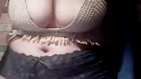 Snapshot of extremelydmilkyboobs chatting on 3, 8, 2026 extremelydmilkyboobs online show from 3, 8, 2026