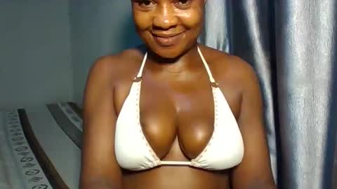 Snapshot of extremelywetgirl_ chatting on 11, 4, 2026 extremelywetgirl_ online show from 11, 4, 2026