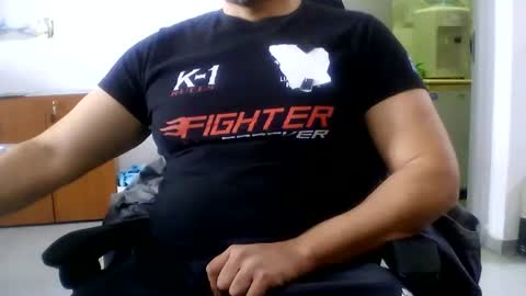 Snapshot of extrex2 chatting on 4, 3, 2026 derssing online show from 4, 3, 2026