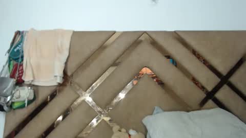 eyshaexotii online show from 2, 2, 2026