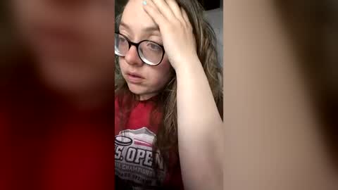 Snapshot of ezlngirl chatting on 7, 7, 2026 Aimee online show from 7, 7, 2026