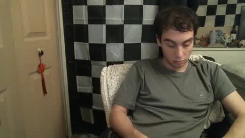 Ezra Naamah online show from 28, 1, 2025