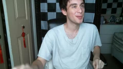 Ezra Naamah online show from 9, 2, 2025