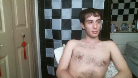 Ezra Naamah online show from 20, 2, 2025