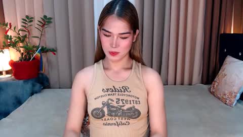 UR SWEET EZRA online show from 8, 12, 2024