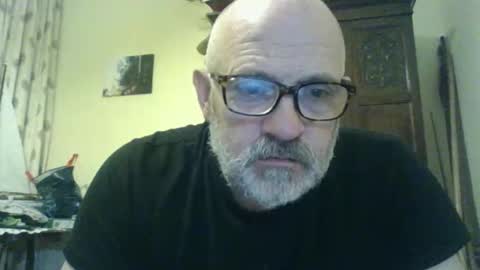 f1zzeek online show from 4, 4, 2026