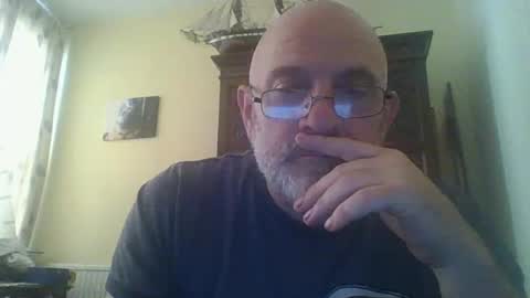 Snapshot of f1zzeek chatting on 3, 5, 2026 f1zzeek online show from 3, 5, 2026