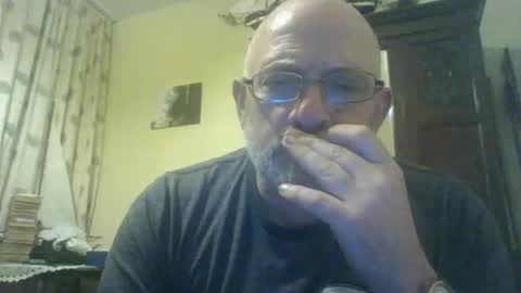 Snapshot of f1zzeek chatting on 3, 5, 2026 f1zzeek online show from 3, 5, 2026