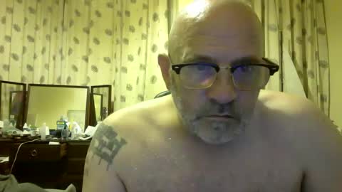 Snapshot of f1zzeek chatting on 8, 6, 2026 f1zzeek online show from 8, 6, 2026