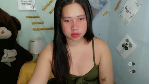 Snapshot of f3ckdollucy chatting on 17, 2, 2025 yanna online show from 17, 2, 2025