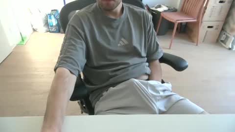 Call me bitch online show from 22, 4, 2026