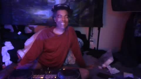 Snapshot of fadeyisteven32 chatting on 2, 8, 2026 fadeyisteven32 online show from 2, 8, 2026