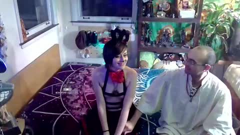 Snapshot of faewildflower chatting on 14, 11, 2025 faewildflower online show from 14, 11, 2025