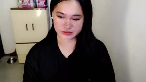 Snapshot of fairy_cuddle chatting on 10, 6, 2026 call me shanaia online show from 10, 6, 2026