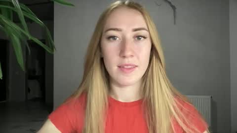 fairy_face online show from 14, 10, 2025