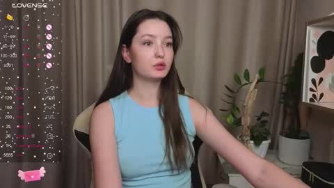 Snapshot of fairy_m00n chatting on 1, 10, 2025 Kate online show from 1, 10, 2025