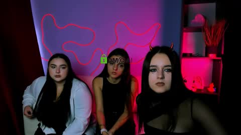 Snapshot of fairy_viola chatting on 31, 10, 2025 Viola online show from 31, 10, 2025