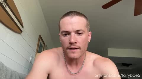 Snapshot of fairybae5 chatting on 19, 9, 2025 Travis online show from 19, 9, 2025