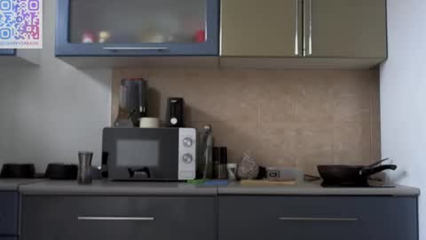 Arisha online show from 4, 3, 2025