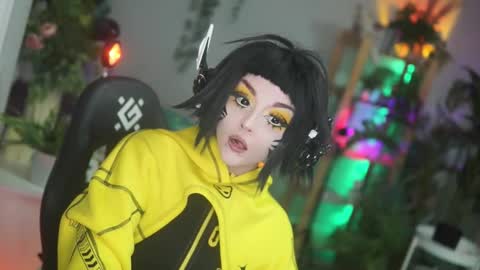 faith_chan online show from 6, 11, 2025