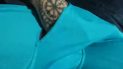 Snapshot of falcon120 chatting on 4, 4, 2026 falcon120 online show from 4, 4, 2026